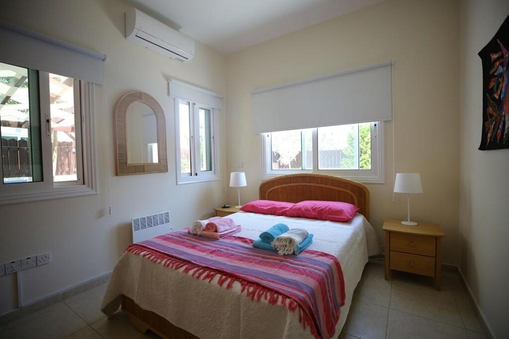 Unique Beach Luxurious Villas Ayia Napa Eksteriør billede