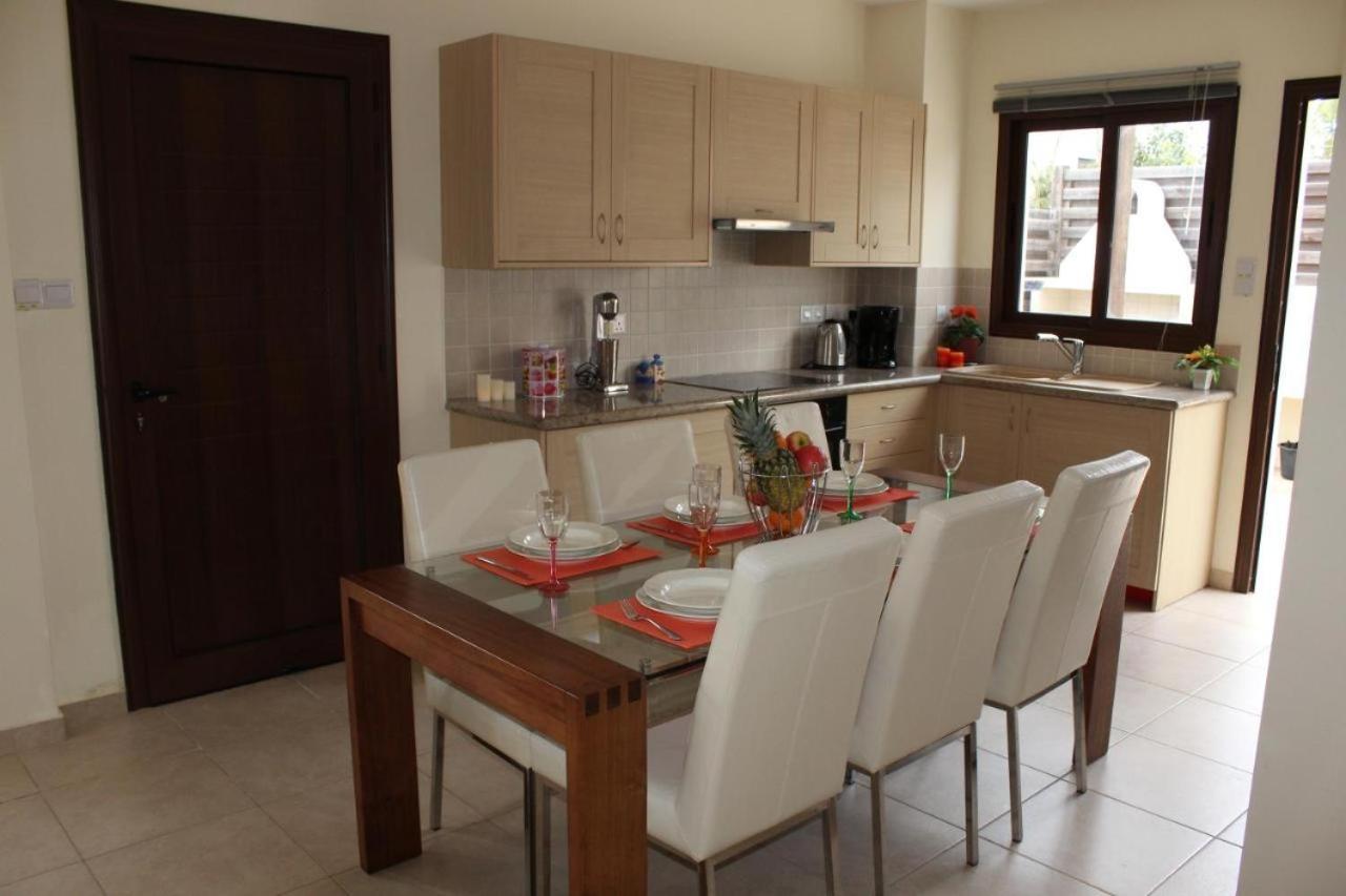 Unique Beach Luxurious Villas Ayia Napa Eksteriør billede