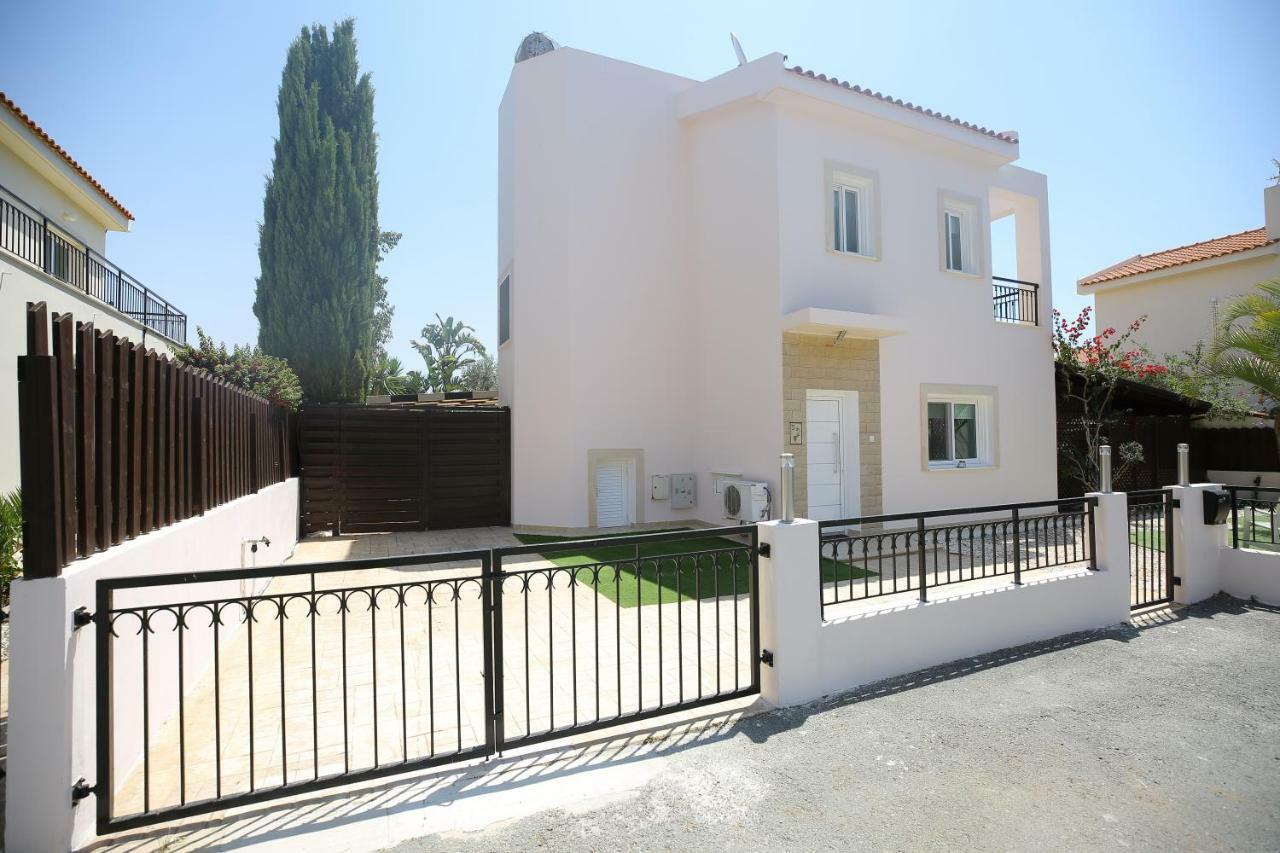 Unique Beach Luxurious Villas Ayia Napa Eksteriør billede